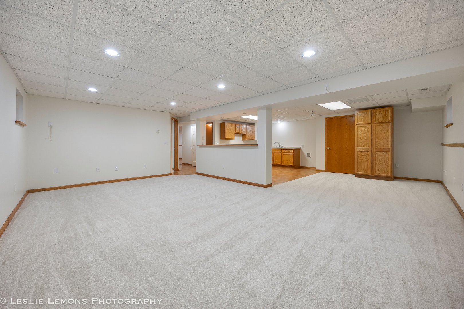 1940 Baldwin Way Bolingbrook, IL 60490 - Photo 19 of 28 a view of an empty room with a window