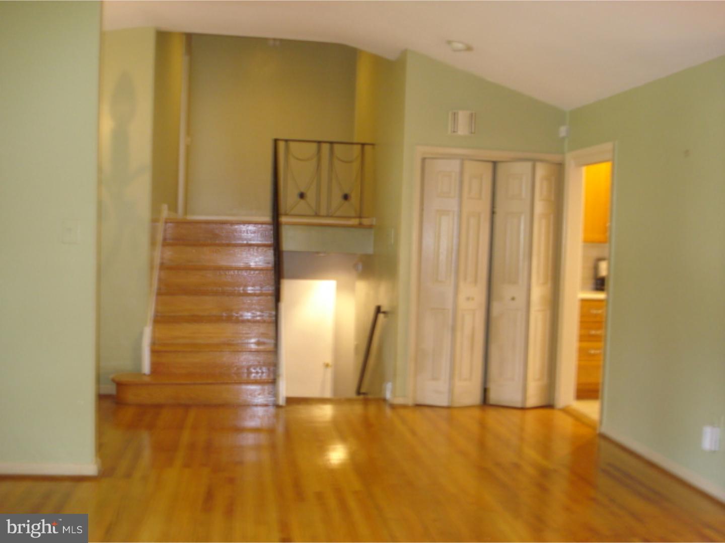 548 Ashbourne Road Cheltenham, PA 19012 - Photo 4 of 20