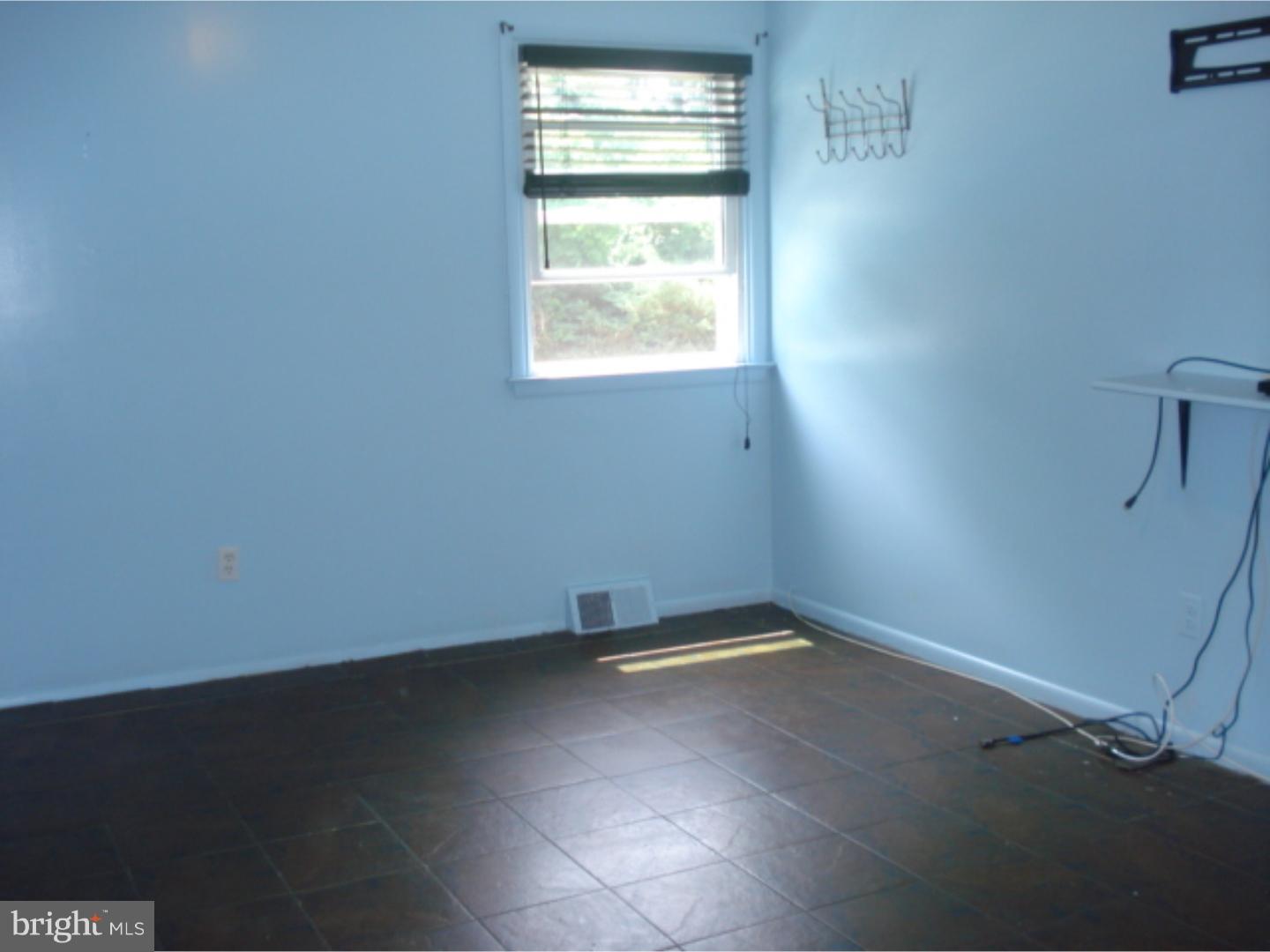 548 Ashbourne Road Cheltenham, PA 19012 - Photo 9 of 20