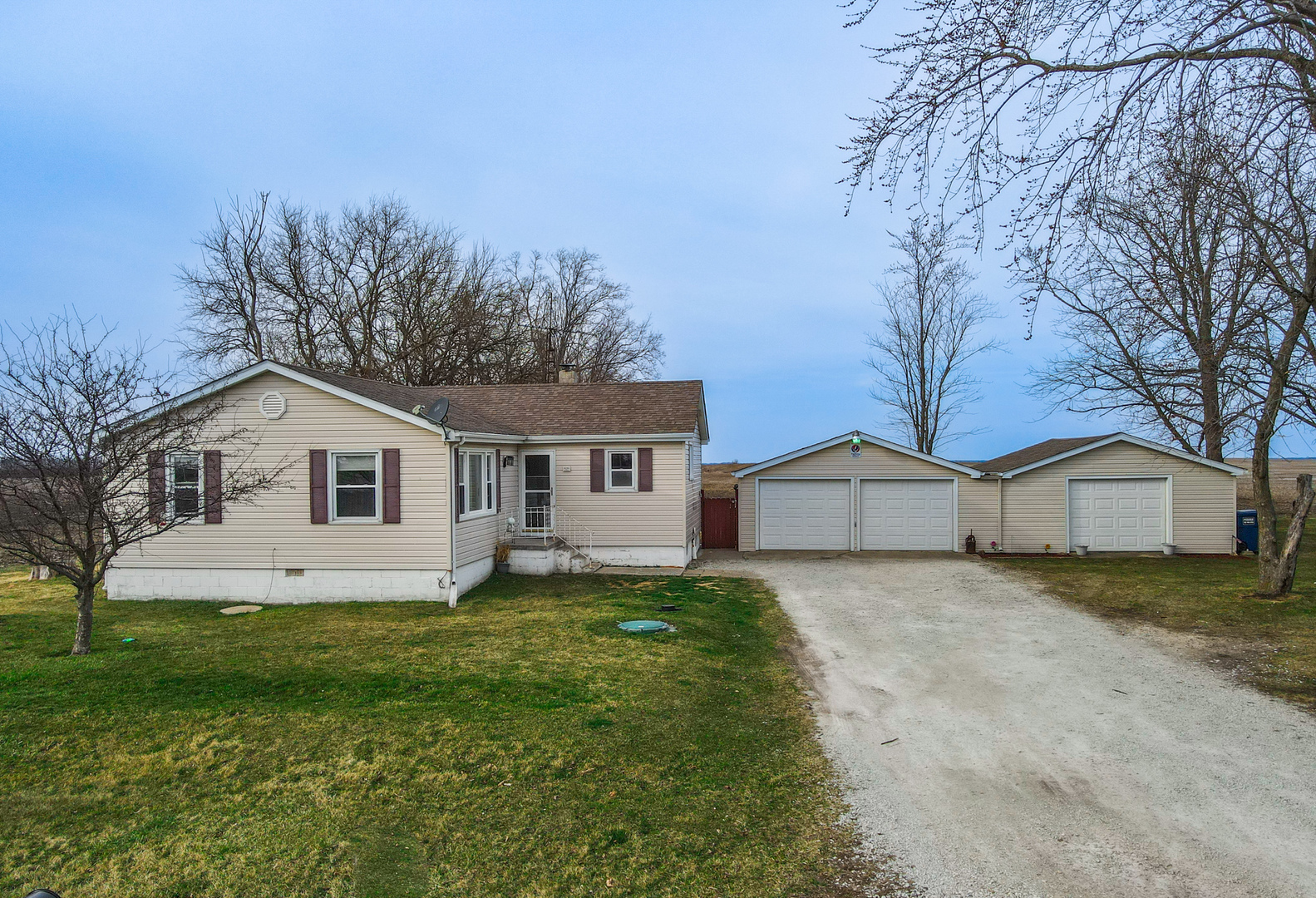 5237 West 9000N Road Manteno, IL 60950 - Photo 2 of 26