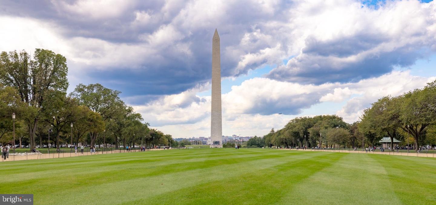 1425 4th Street Southwest, Unit A210 Washington, DC 20024 - Photo 36 of 43 a view of a volley ball court