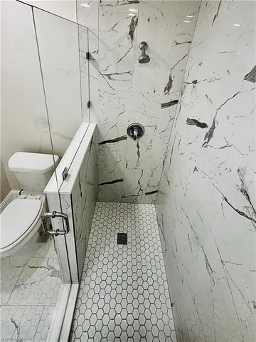 $1,500 | 826 Wiggins Pass Road, Unit 310, Naples, FL 34110