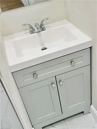 $1,500 | 826 Wiggins Pass Road, Unit 310, Naples, FL 34110