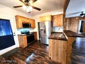 1 Kelly Alley Wallace, ID 83873 - Photo 2 of 23 Kitchen