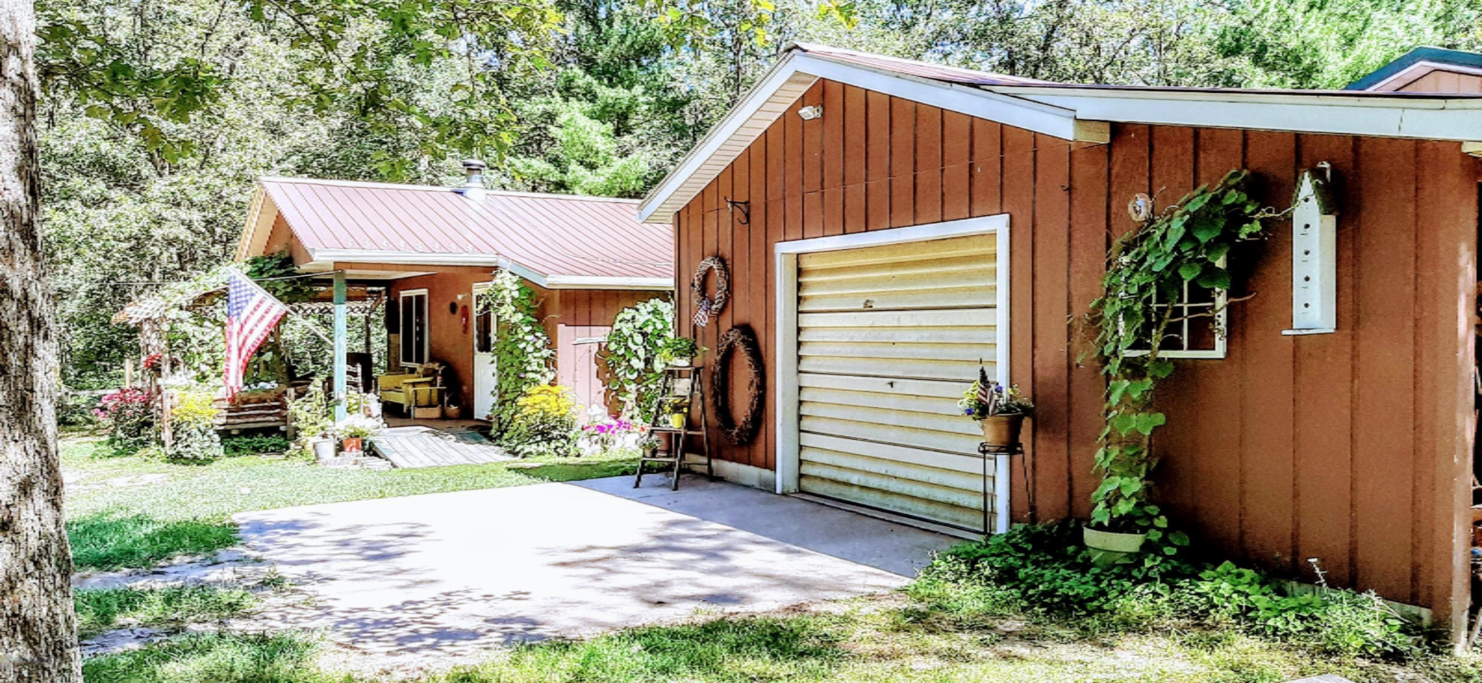 Off-Grid on 9 Acres!