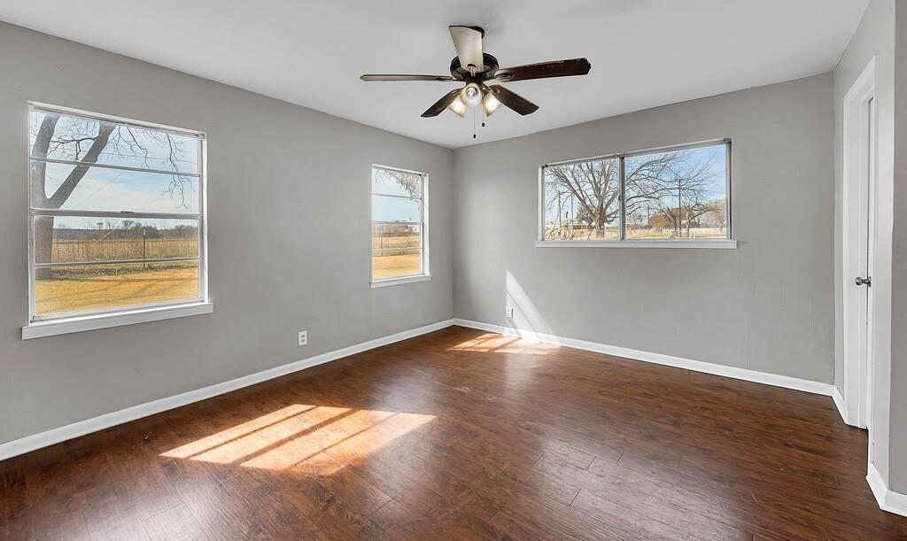 201 Old Steinbeck Road Waco, TX 76708 - Photo 10 of 33