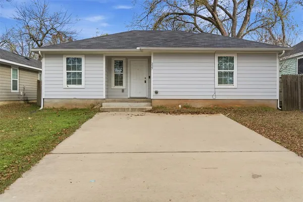 $210,000 | 227 West Murray Street, Denison, TX 75020