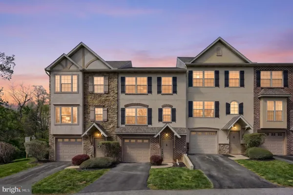 $239,000 | 110 Valley Drive, Unit 110, Red Lion, PA 17356