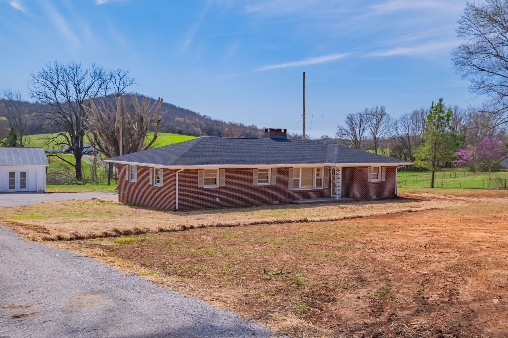 968 Spencer Road Rock Island, TN 38581 - Photo 3 of 42