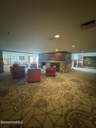 a view of a livingroom with furniture