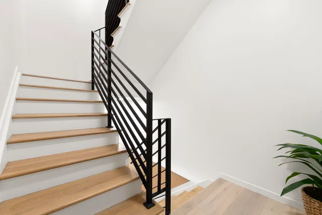 a view of entryway with a potted plant