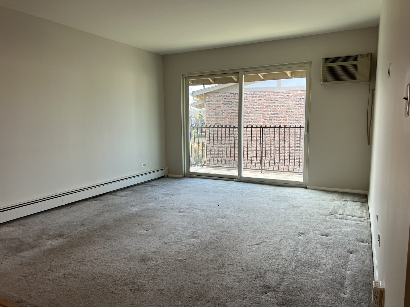 9s070 South Frontage Road, Unit 25206 Willowbrook, IL 60527 - Photo 3 of 12 Gallery Image 3
