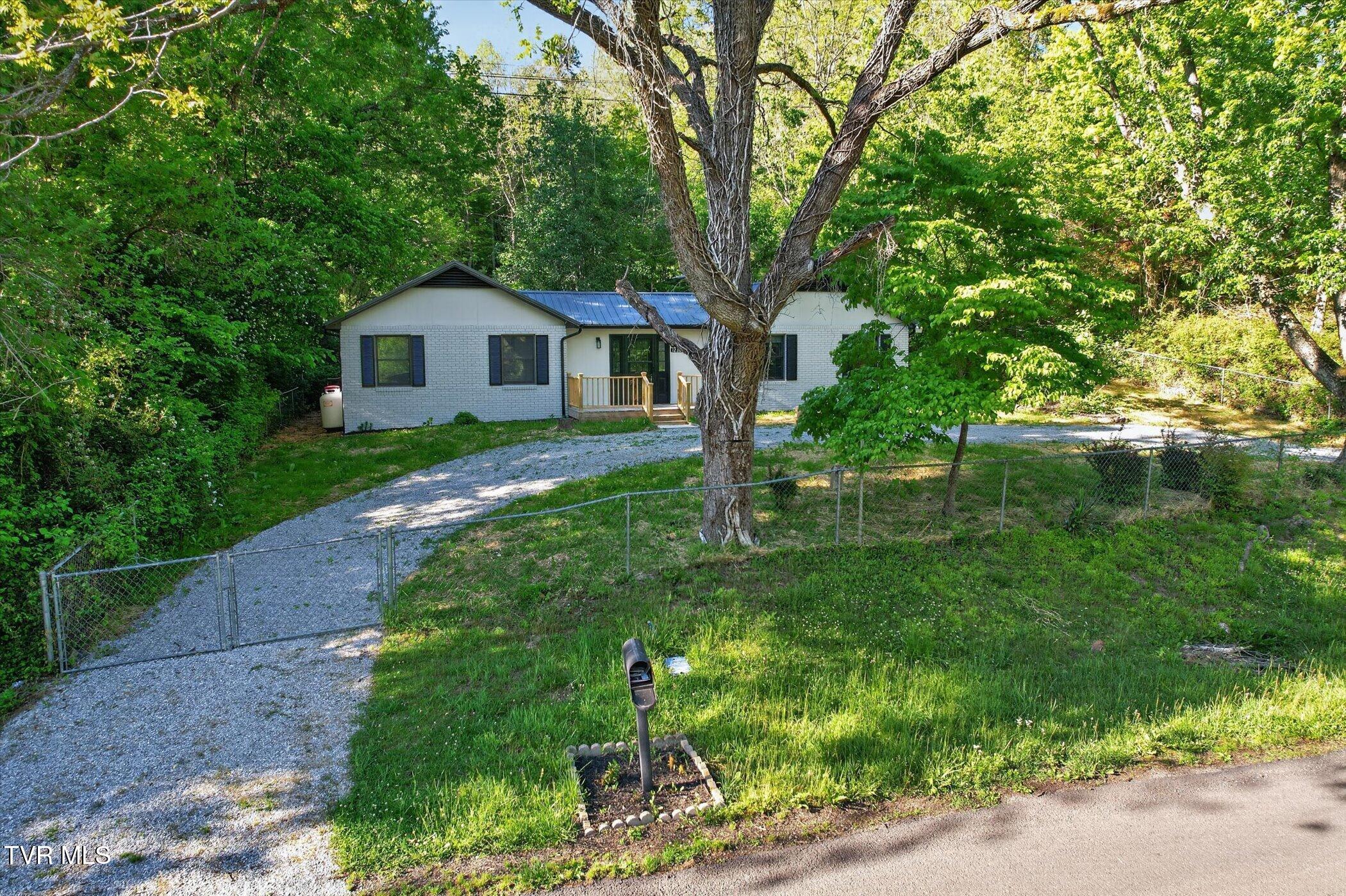 1238 Ruritan Run Road Gate City, VA 24251 - Photo 30 of 45 32-1238-Ruritan-Run-Rd-Windowstill
