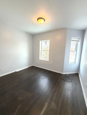 $1,595 | 7224 South St Lawrence Avenue, Unit 2, Chicago, IL 60619