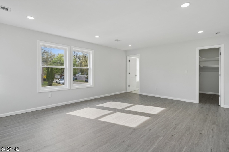 26 Hunterdon Road West Orange, NJ 07052 - Photo 19 of 36