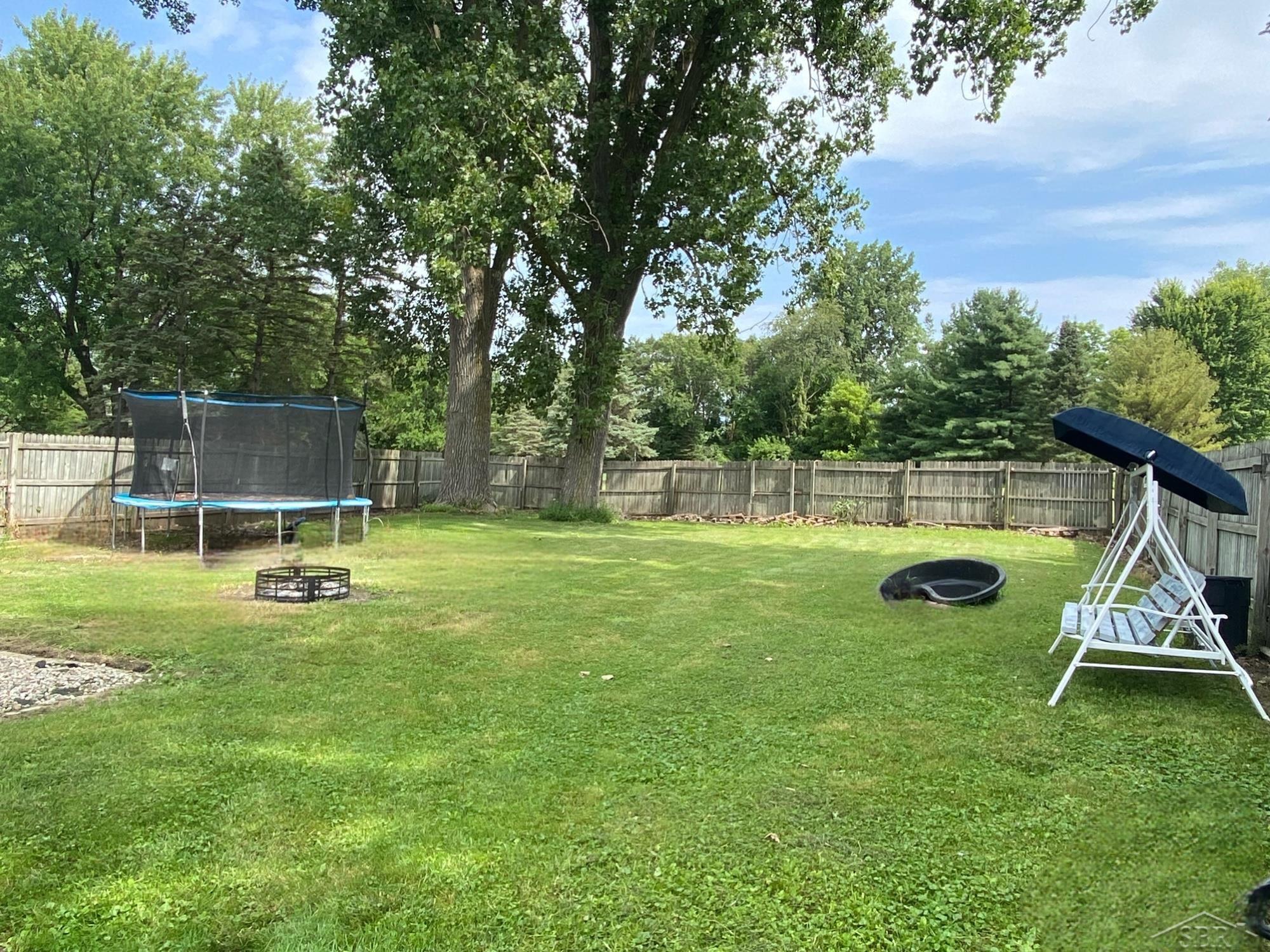 2582 Midland Road Saginaw, MI 48603 - Photo 44 of 47 50118585-43.JPG