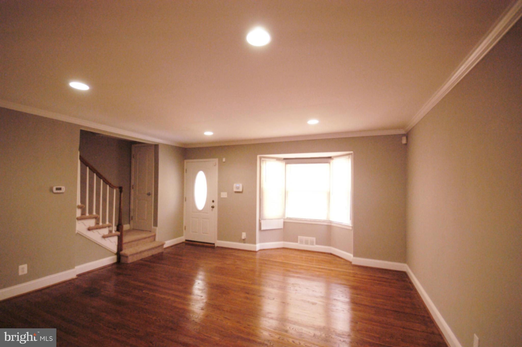 5812 Leith Walk Baltimore, MD 21239 - Photo 2 of 25 Living Room