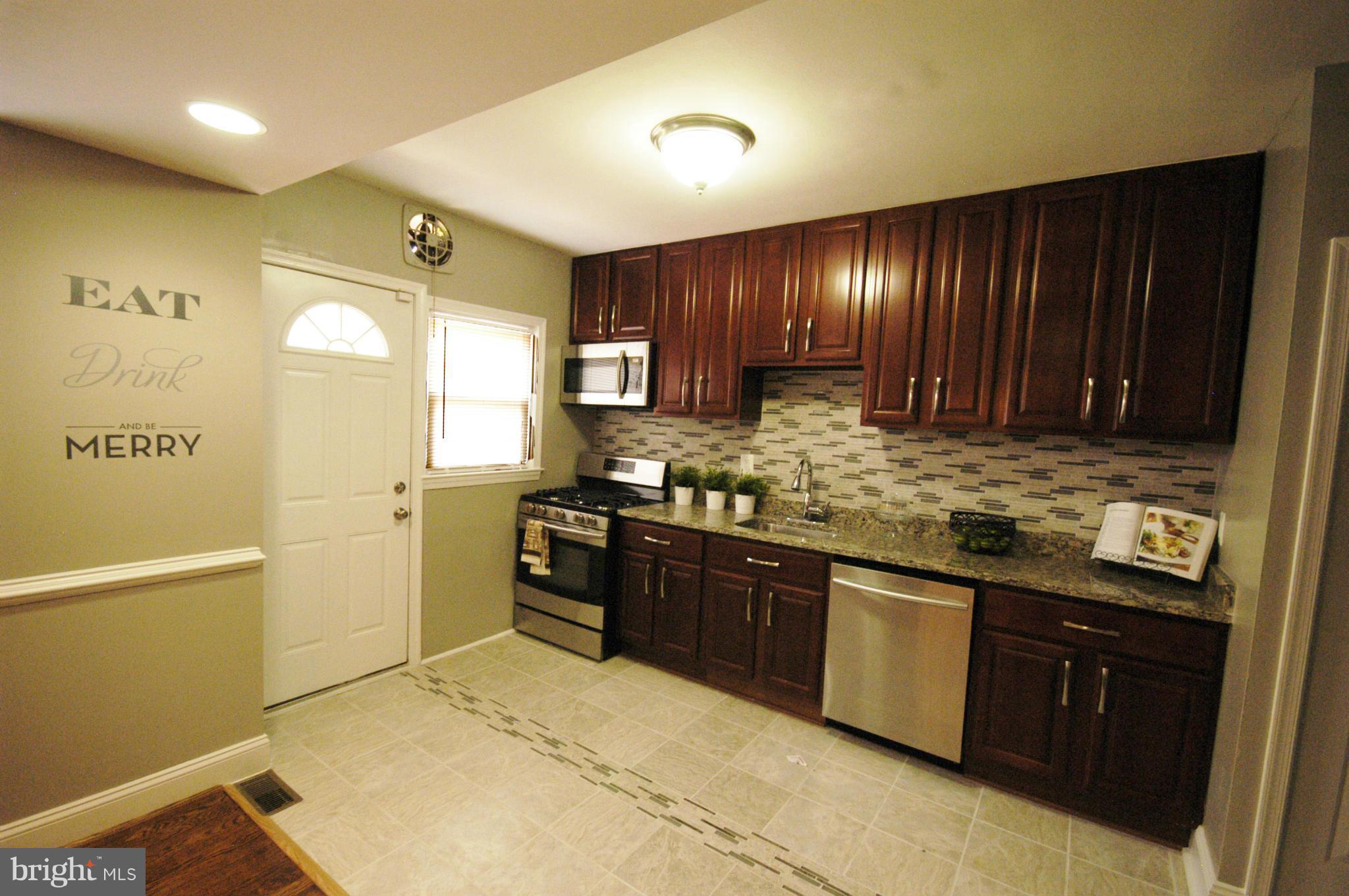 5812 Leith Walk Baltimore, MD 21239 - Photo 6 of 25 Kitchen