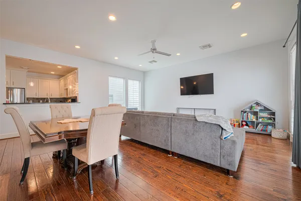 $399,900 | 5307 Nett Street, Unit C, Houston, TX 77007