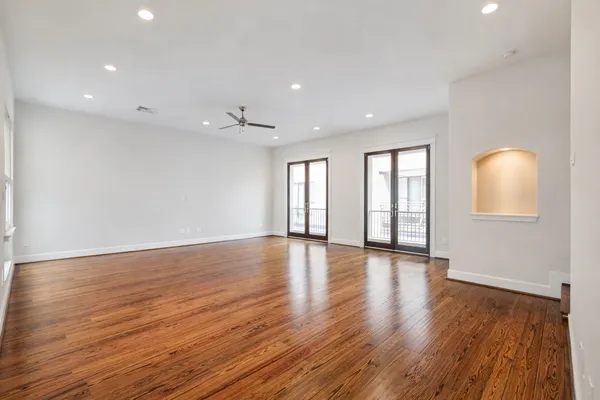 $399,900 | 5307 Nett Street, Unit C, Houston, TX 77007