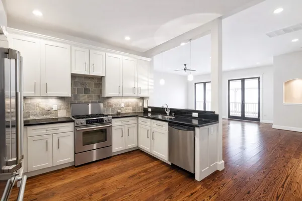 $399,900 | 5307 Nett Street, Unit C, Houston, TX 77007