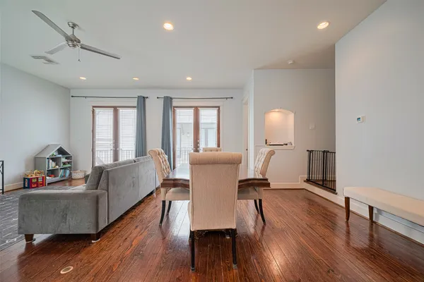 $399,900 | 5307 Nett Street, Unit C, Houston, TX 77007