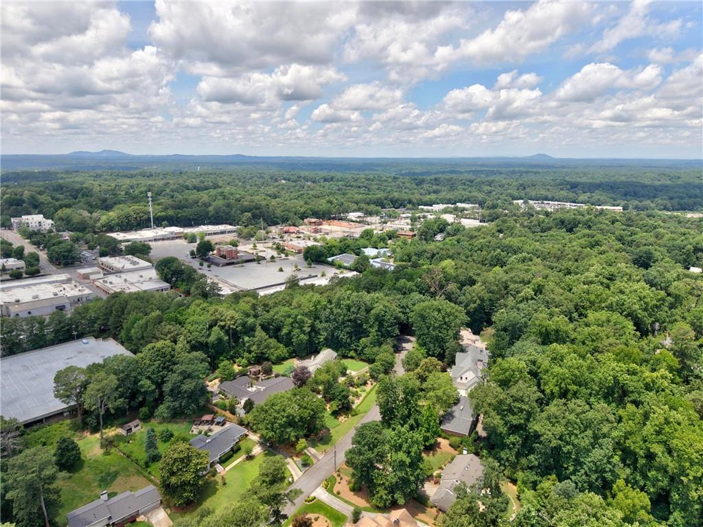 6311 Hunting Creek Road Northeast Atlanta, GA 30328 - Photo 38 of 42