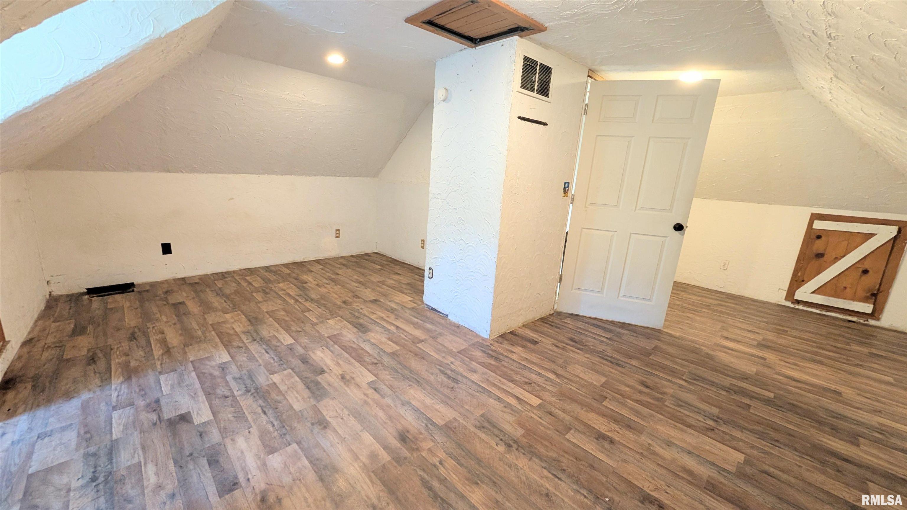 434 Wesley Road Creve Coeur, IL 61610 - Photo 18 of 25 Gallery Image 18