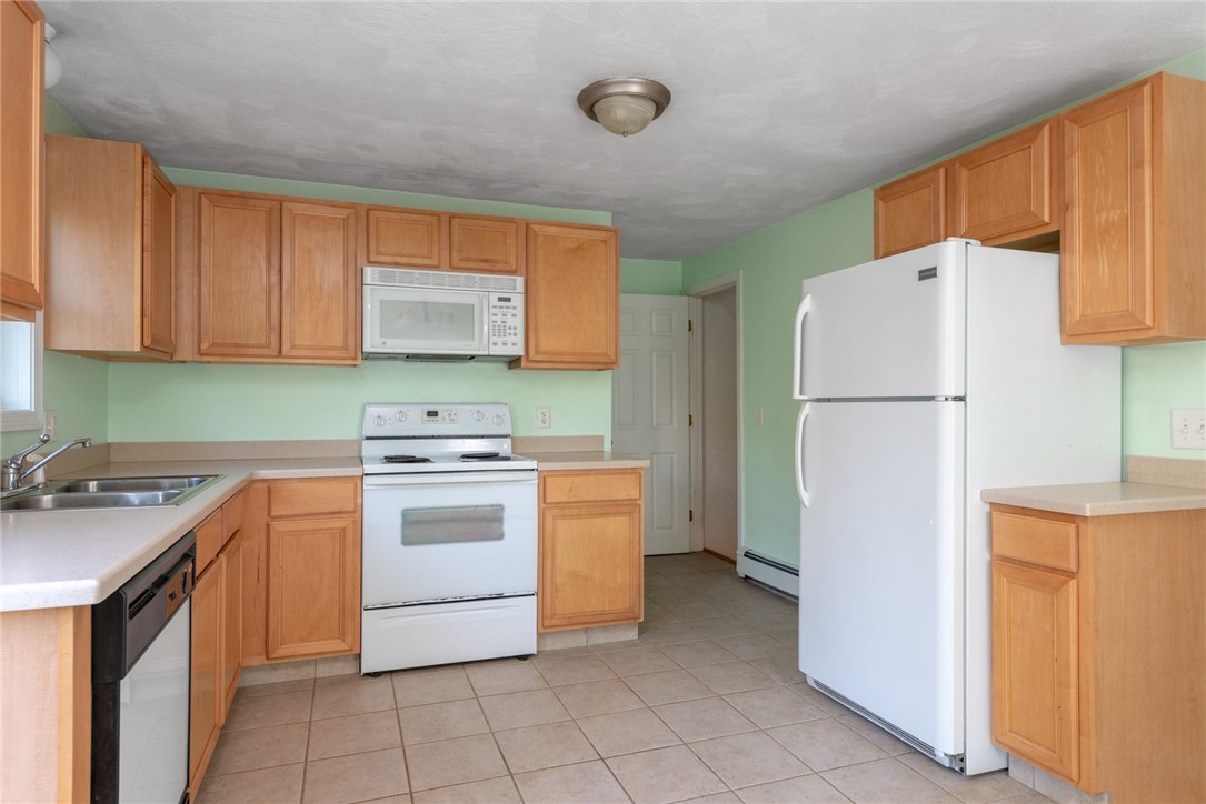 171 New River Road, Unit 171 Lincoln, RI 02838 - Photo 5 of 23