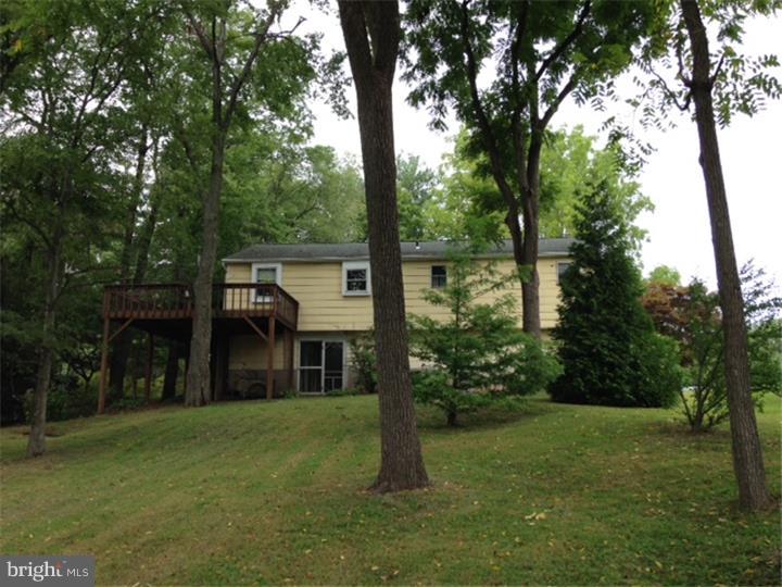 348 Rilling Road Warminster, PA 18974 - Photo 17 of 17 Exterior Back