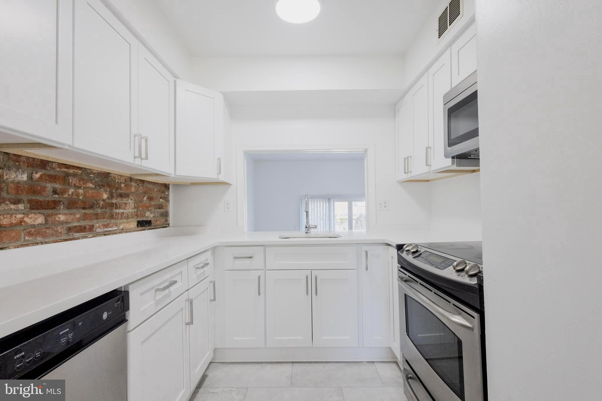 8360 Forrester Boulevard, Unit 472 Springfield, VA 22152 - Photo 3 of 15