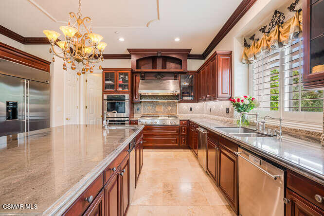 5326 Calarosa Ranch Road Camarillo, CA 93012 - Photo 19 of 83 5326 Calarosa Ranch Road