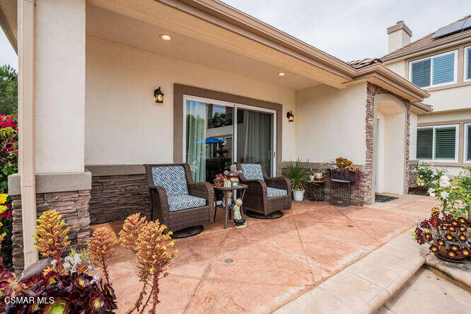 5326 Calarosa Ranch Road Camarillo, CA 93012 - Photo 58 of 83 Guest House Patio
