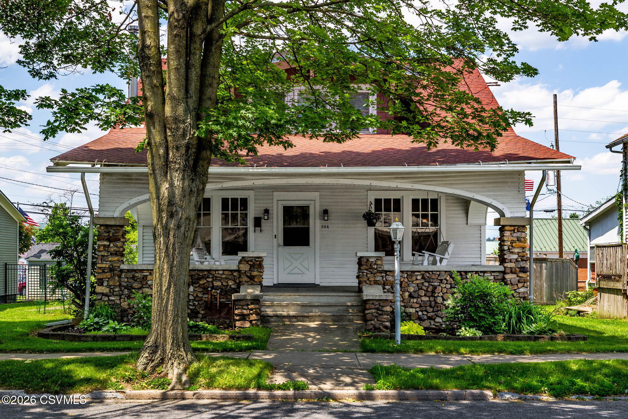 284 Walnut Street Mifflinburg, PA 17844 - Photo 2 of 28