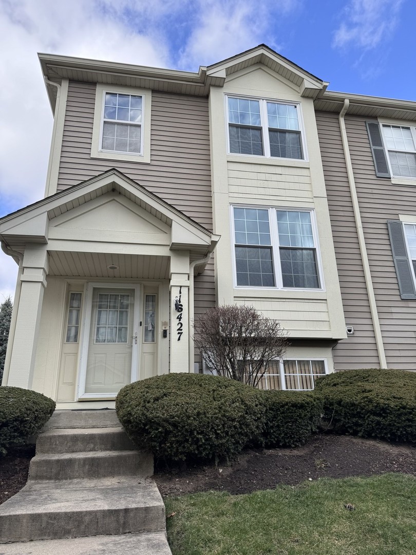 11S427 Rachael Court Lemont, IL 60439 - Photo 1 of 16 Gallery Image 1