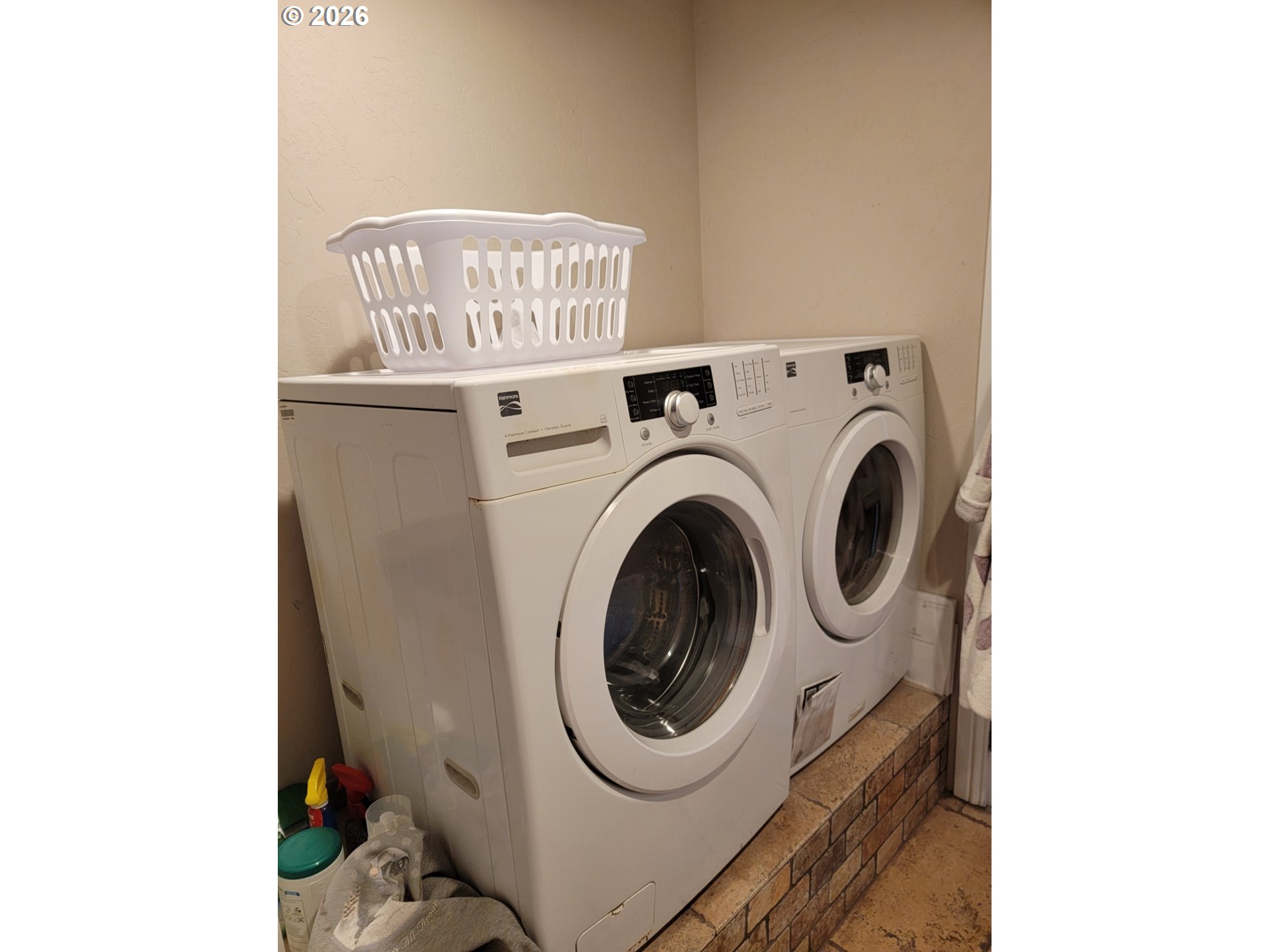 16870 Thompson Road Brookings, OR 97415 - Photo 16 of 43 Laundry
