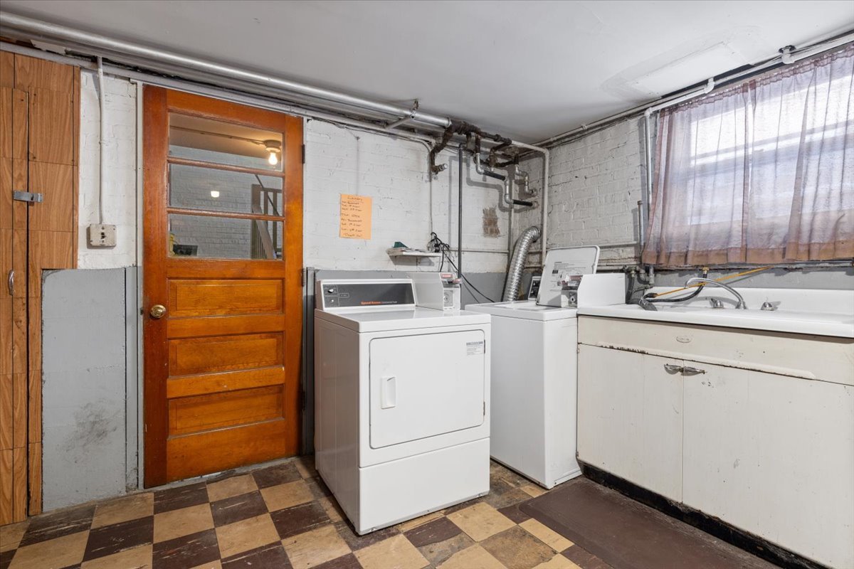 8644 Niles Center Road Skokie, IL 60077 - Photo 17 of 31