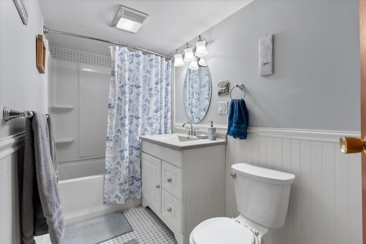 8644 Niles Center Road Skokie, IL 60077 - Photo 25 of 31