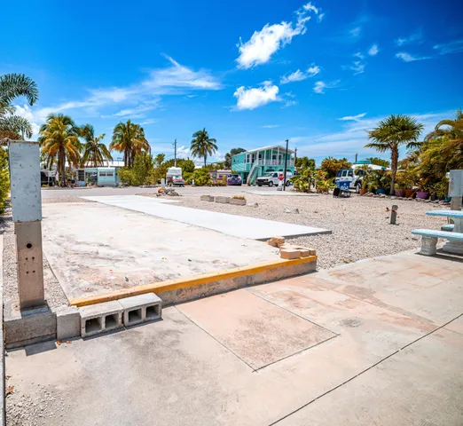 a view of a basketball court
