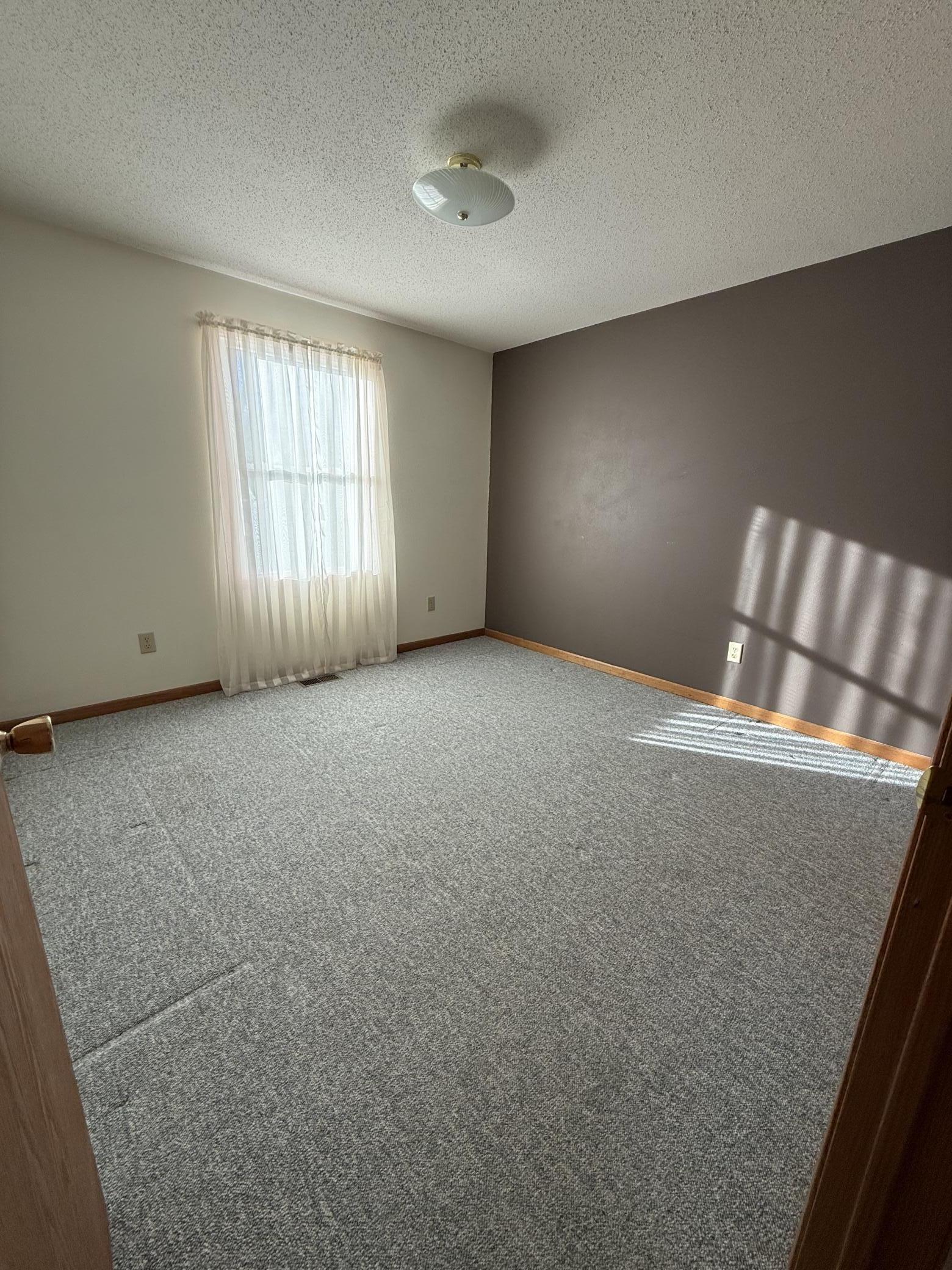 201 North Front Street Okabena, MN 56161 - Photo 10 of 22