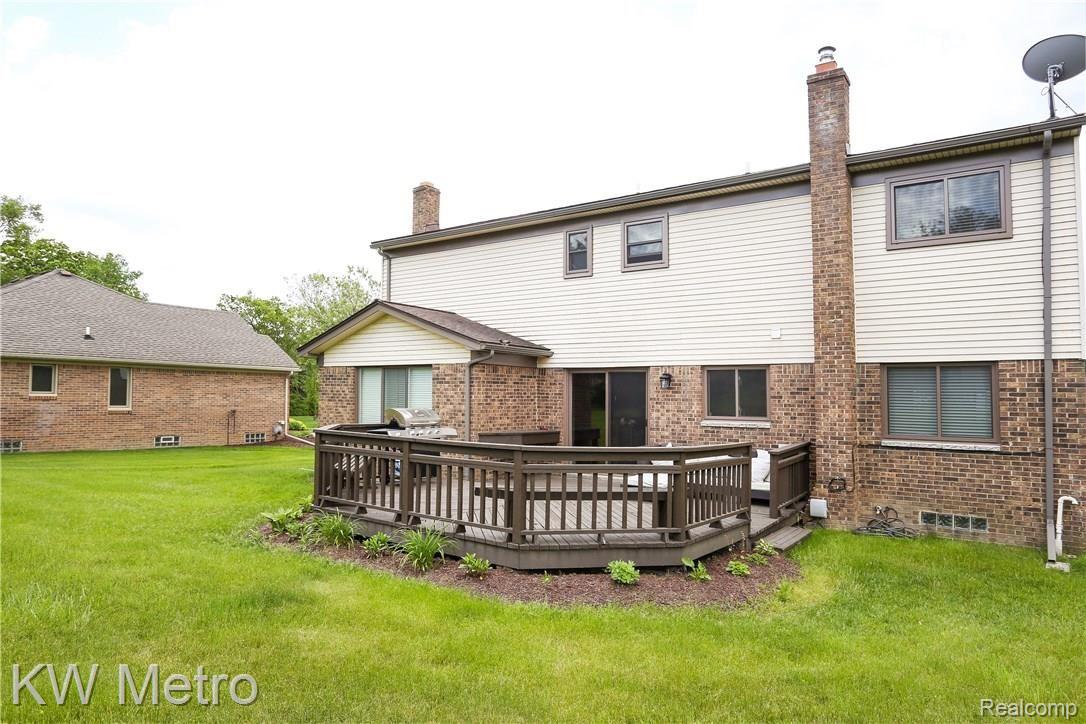 254 Slade Court Rochester, MI 48307 - Photo 45 of 48 Slade-44.jpg