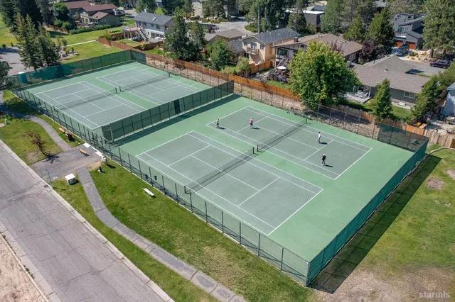 an aerial view of a tennis ground