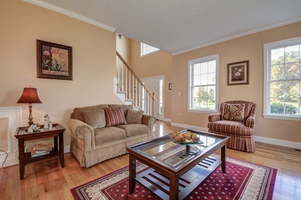 13 Mary Shepherd Road Littleton, MA 01460 - Photo 8 of 30 Gallery Image 8