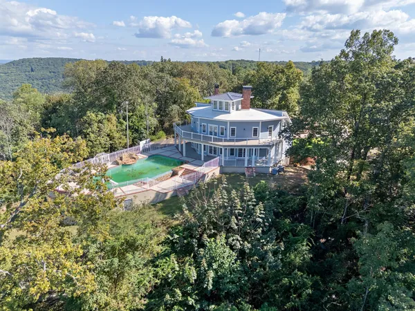 $1,700,000 | 583 Bell Point Road, Laceys Spring, AL 35754