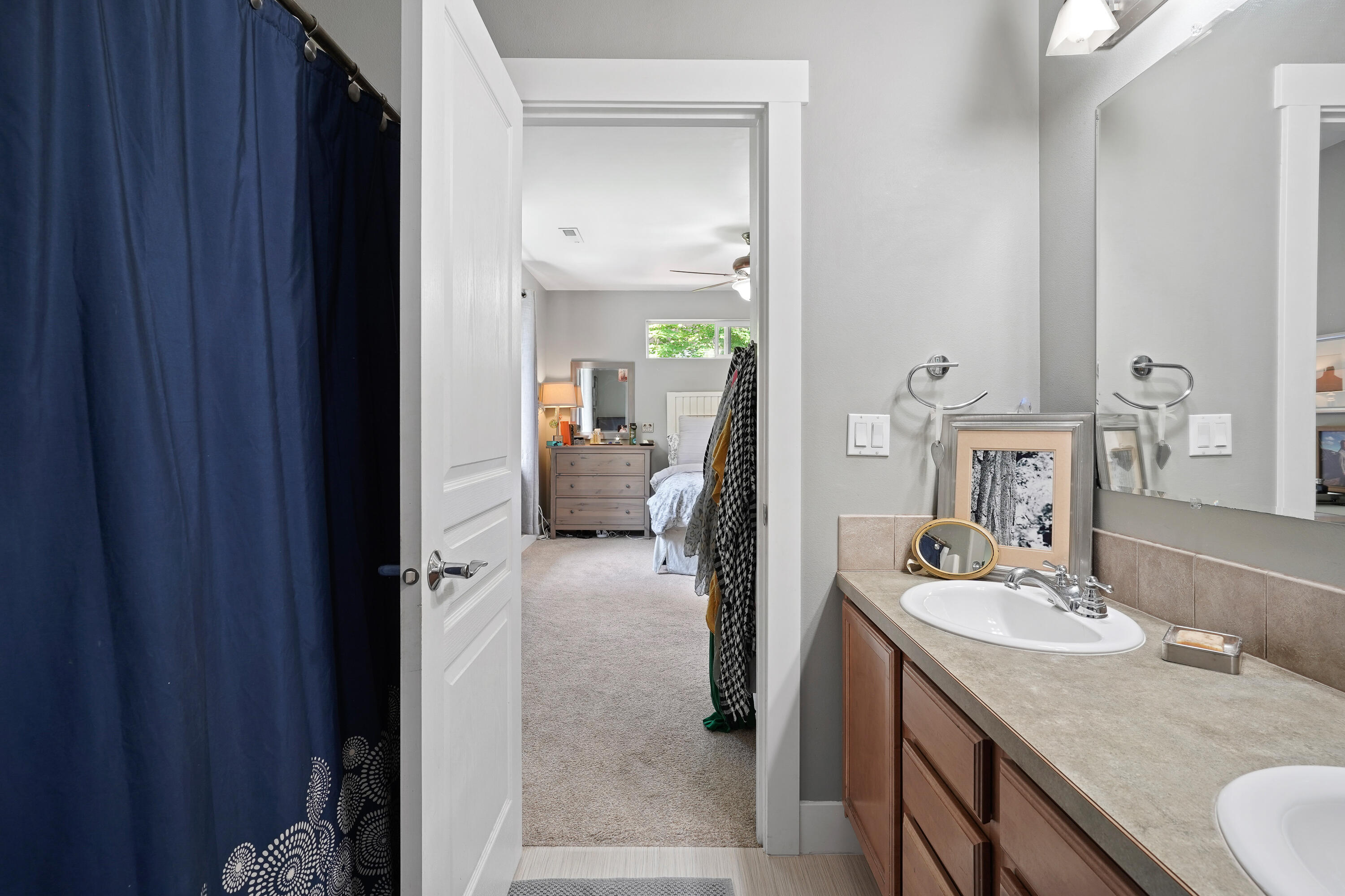 19516 Fishhawk Loop Bend, OR 97702 - Photo 17 of 30 18 master bath