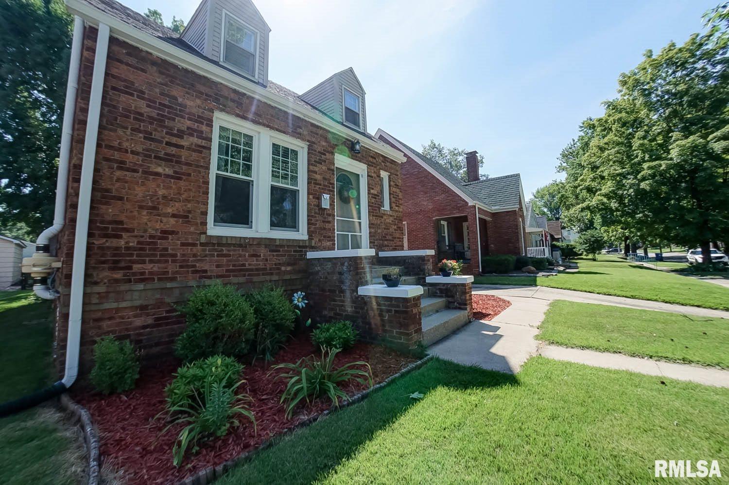 2526 South 7th Street Springfield, IL 62703 - Photo 9 of 48