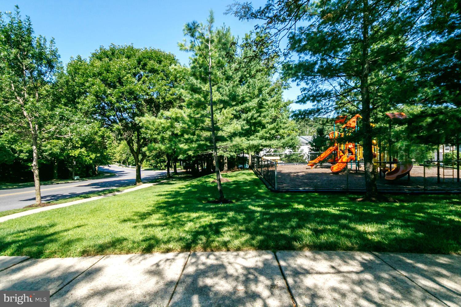 596 Quaker Ridge Court Arnold, MD 21012 - Photo 2 of 30 Friendly Community of Wide Tree-Lined Streets