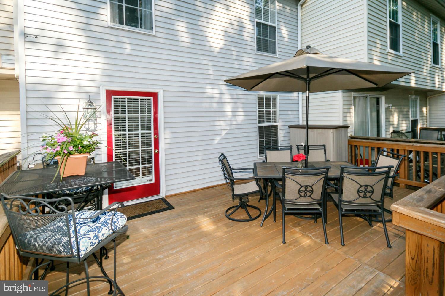 596 Quaker Ridge Court Arnold, MD 21012 - Photo 12 of 30 Access to Alfresco Dining and Grilling Deck
