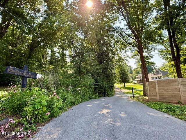 144 Wakefield Road Knoxville, TN 37922 - Photo 29 of 31 144 Wake Field 33