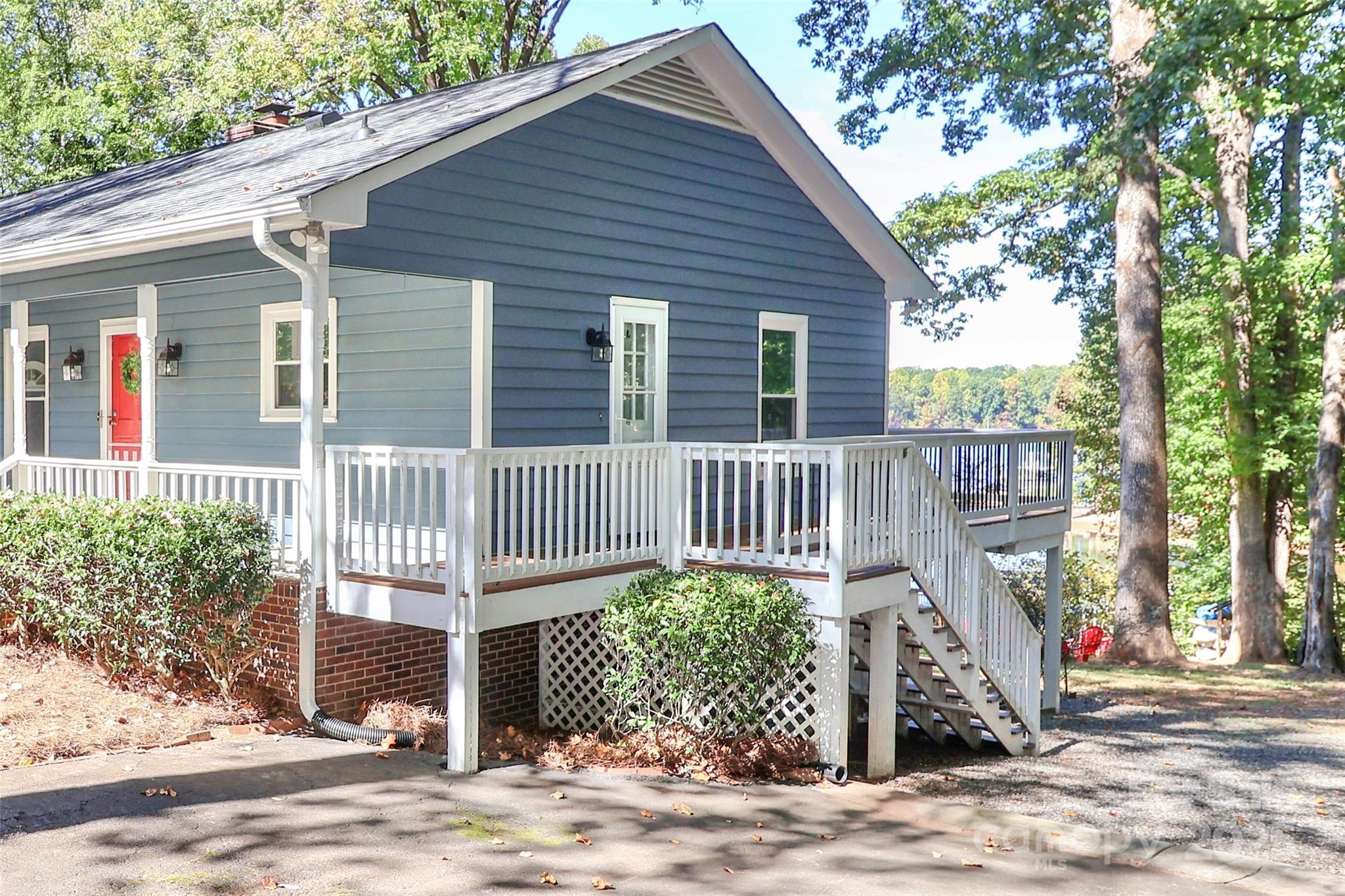 604 Beaten Path Road Mooresville, NC 28117 - Photo 8 of 48 Gallery Image 8